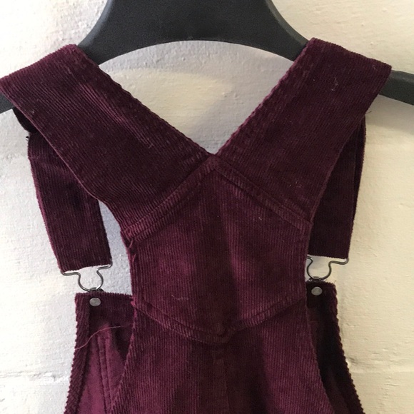 Brandy Melville corduroy overall shorts - Picture 5 of 6